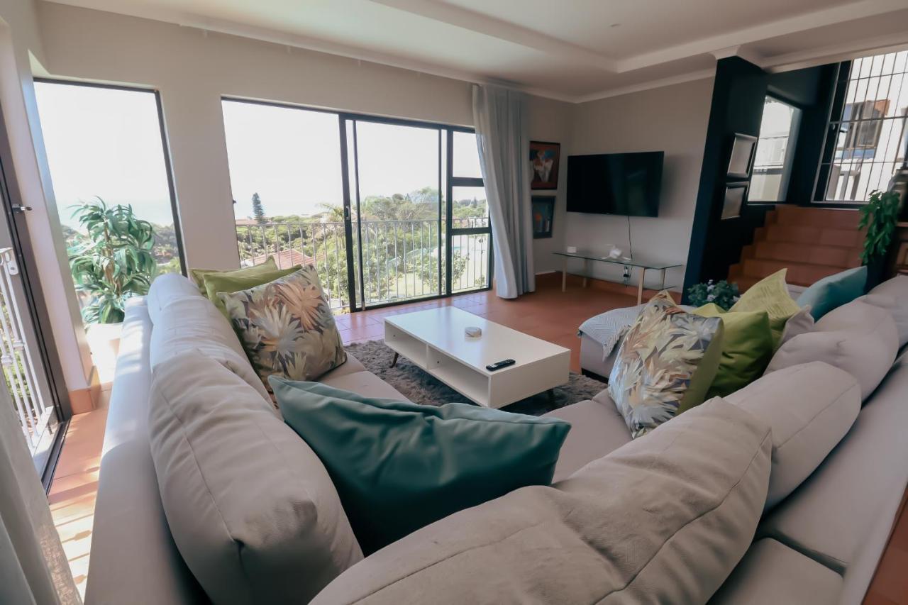 Ocean Rocks Villa, Umhlanga Дурбан Экстерьер фото